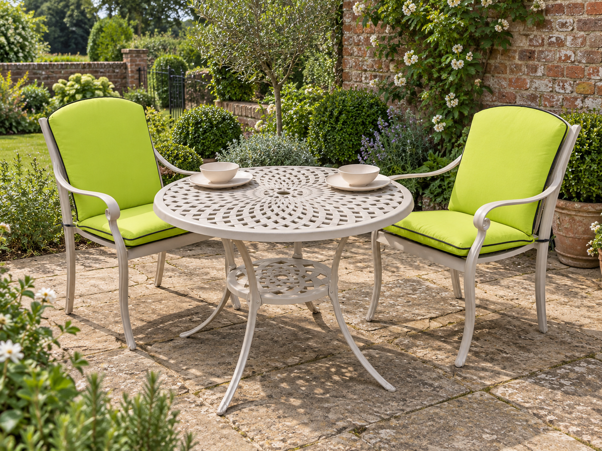 Windsor 90 • Premium Two-Seater Bistro Set