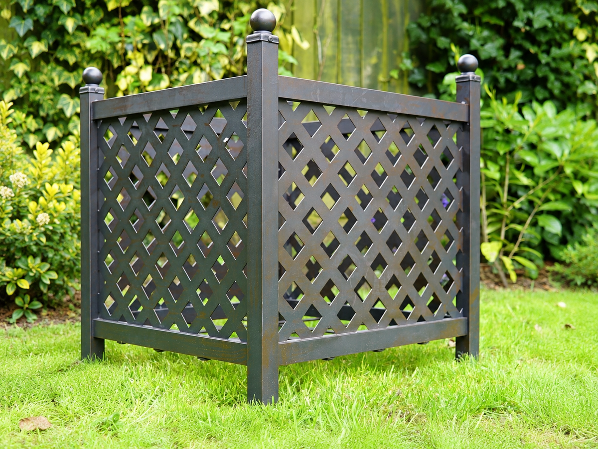 Westbury Large Lattice Planter
