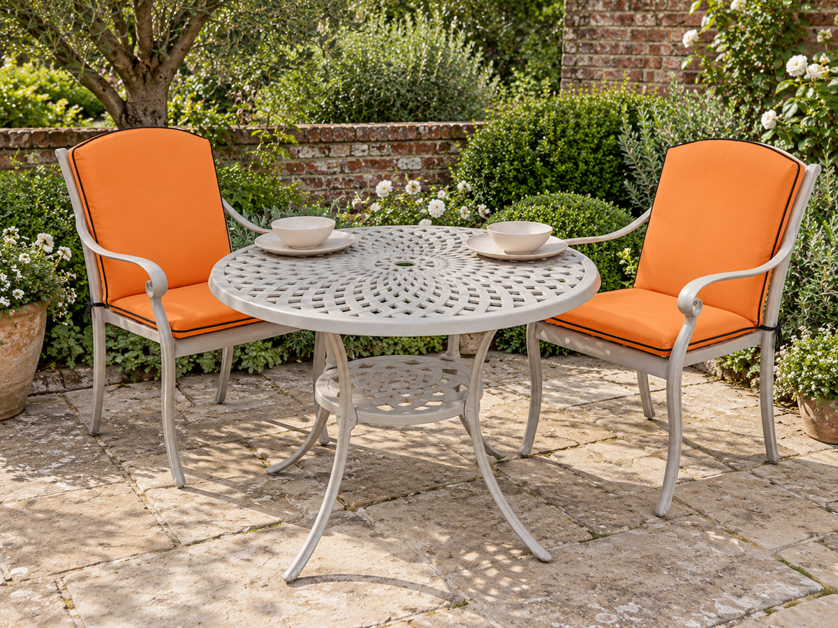 Windsor 90 • Premium Two-Seater Bistro Set